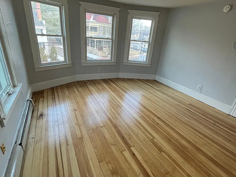 130 Elm St #5 — Photo 7