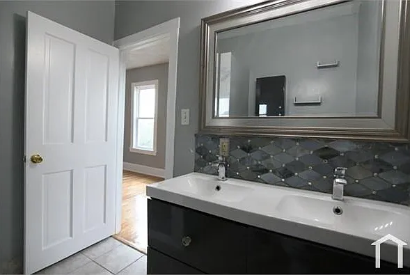 4 Burton Ave #3 — Photo 9