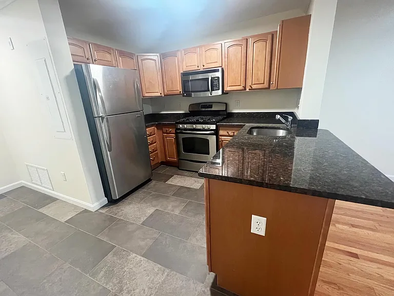 446 Belgrade Ave #109 — Photo 8