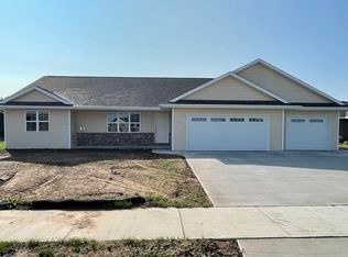 1636 Marie Ln, Green Bay, WI 54313