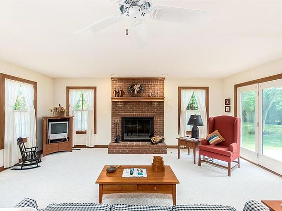 4th image of 9816 Haverford Pl NW