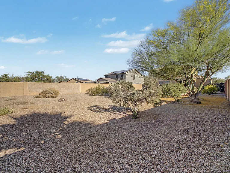 18436 W Nambe St — Photo 32