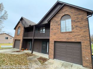 24 NW Lakeview Blvd APT B, Lees Summit, MO 64063