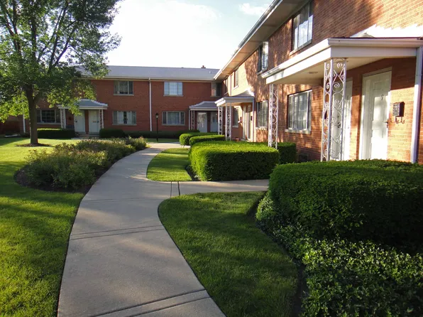1332 Greenwillow Ln Unit 3, Glenview, IL 60025