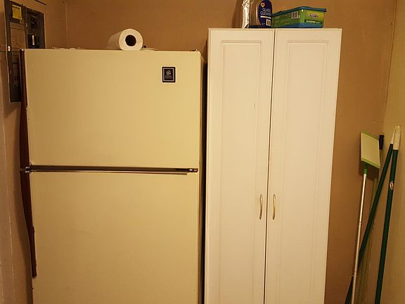 5th image of 3107 Wellington Ave #B