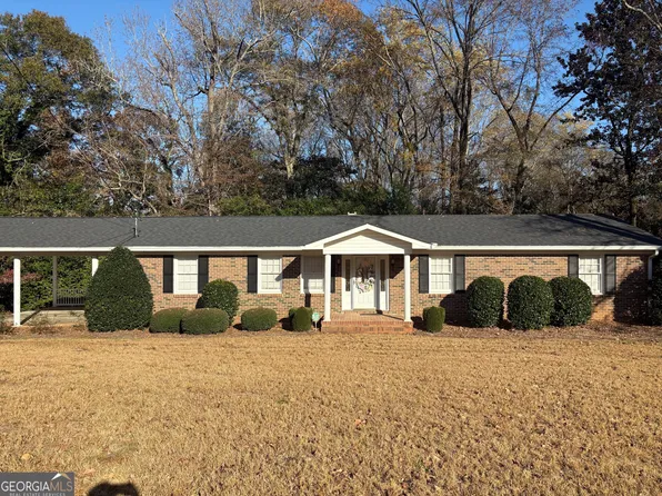 814 Evergreen Dr, Sandersville, GA 31082