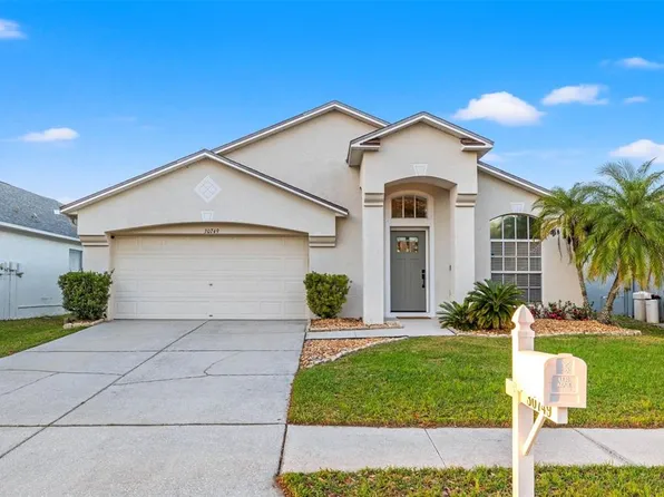 30749 Birdhouse Dr, Wesley Chapel, FL 33545