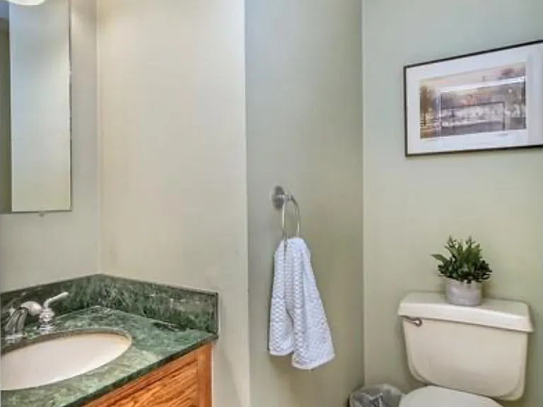 64 David Rd — Photo 13