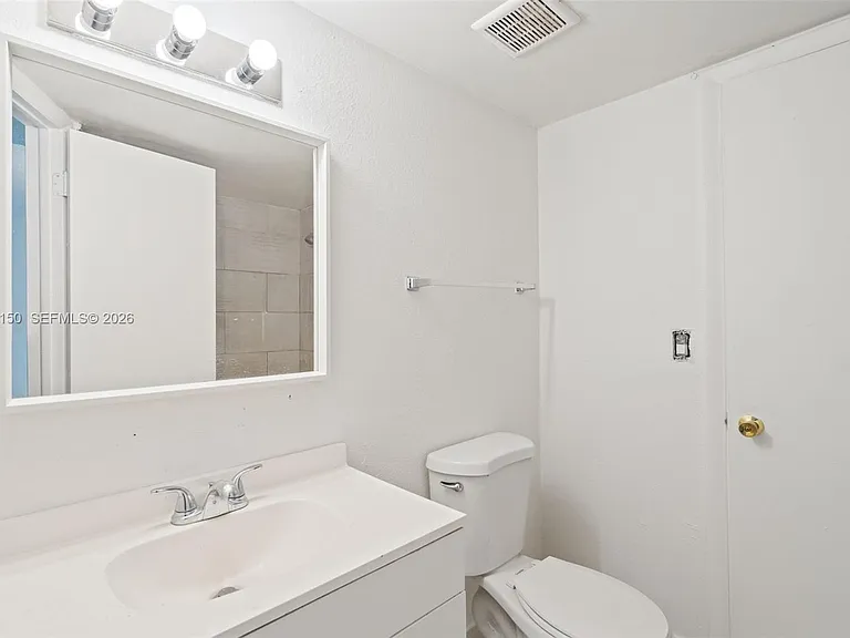 4215 N University Dr #305 — Photo 20