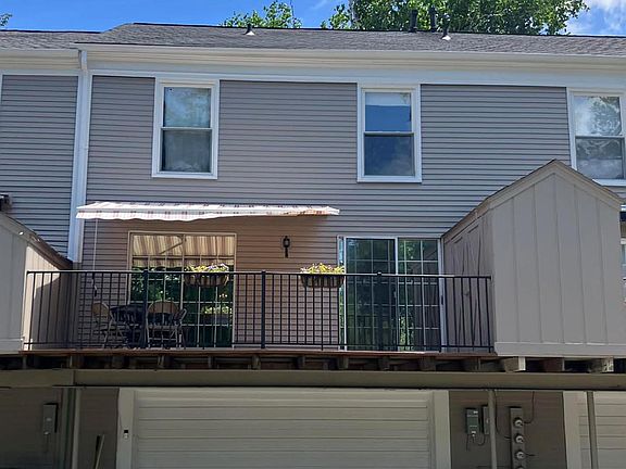 3rd image of 1437 Lantern Ln