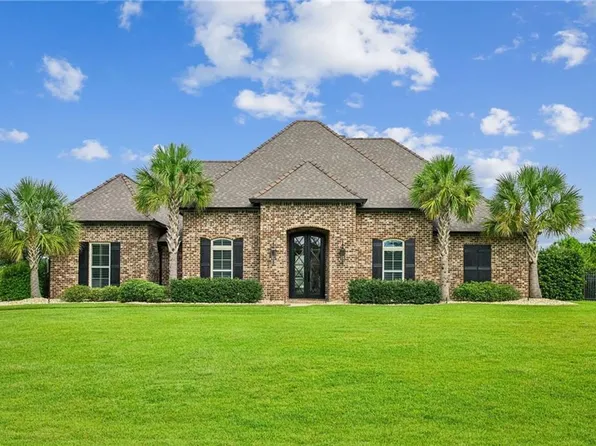 900 Pine Wild Cir, Madisonville, LA 70447