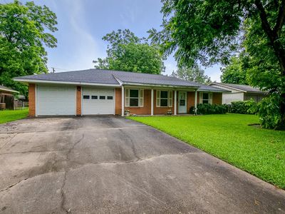 607 Alcorn St, Sugar Land, TX, 77478