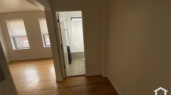 2 bed, $1,900 — Photo 3