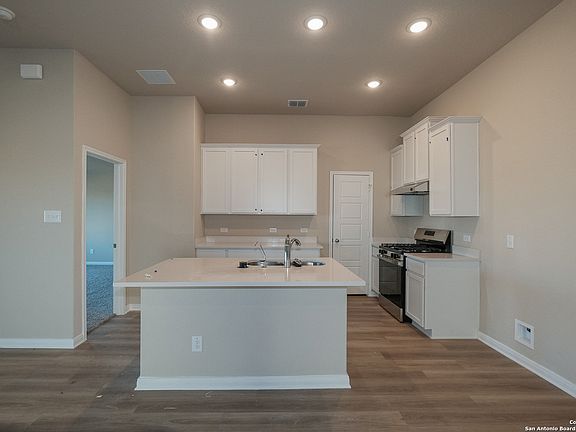 4th image of 5911 Cienna Cove
