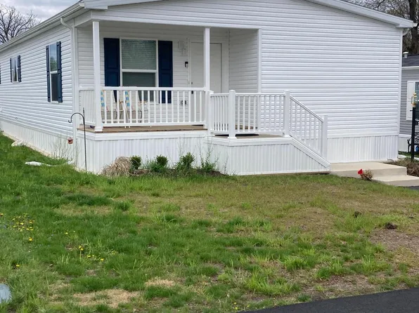 407 Clear Creek Ct, North Wales, PA 19454