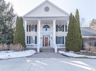 1710 Orchard Ln, Bloomfield Hills, MI 48301