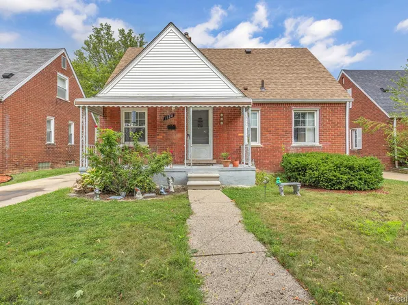 1520 Michigan Blvd, Lincoln Park, MI 48146