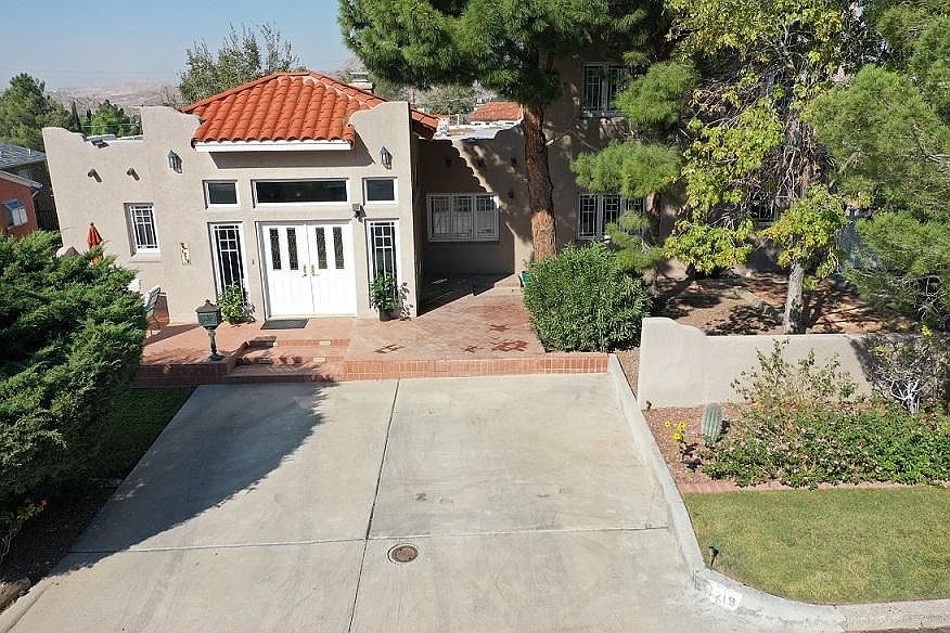 1st image of 1219 Stockwell Ln