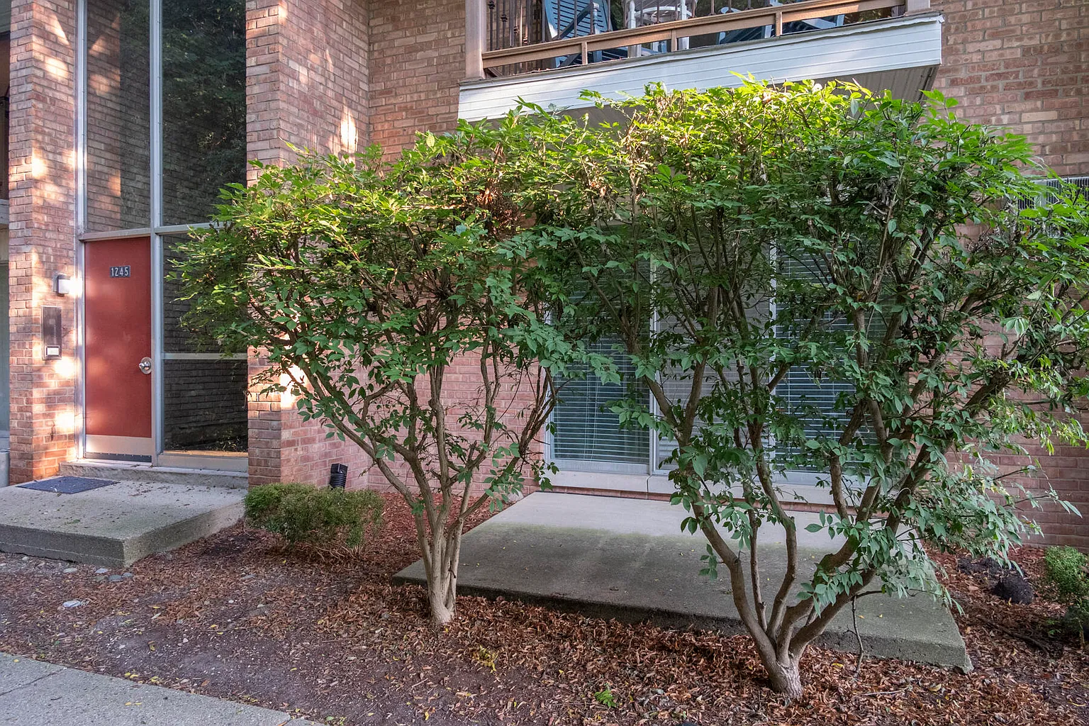 1245 Island Dr APT 102 photo 1