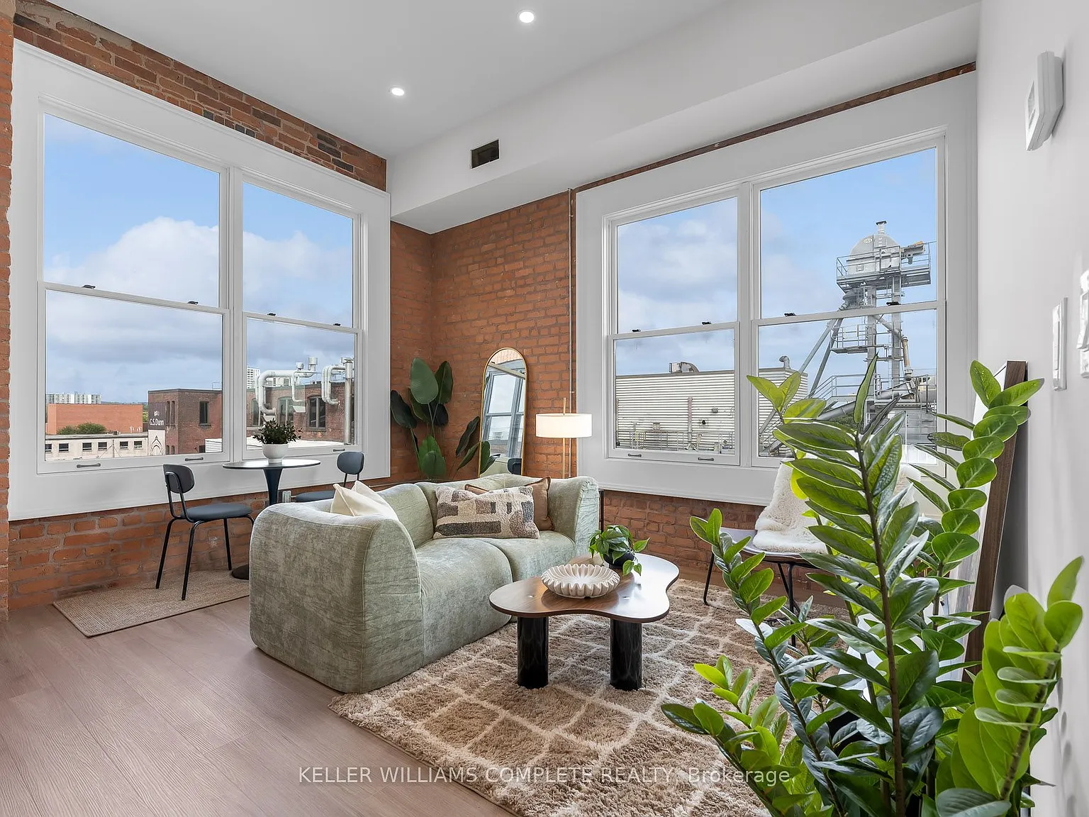 1 bed, $1,899 — Photo 2
