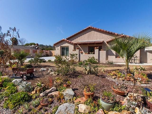 1st image of 3560 Lake Garden Dr