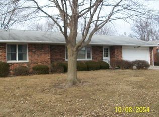 610 Porter Ln, Watseka, IL 60970