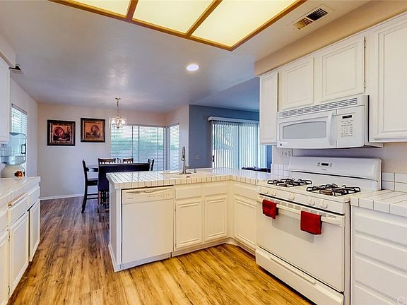 5th image of 25474 Blackthorne Dr