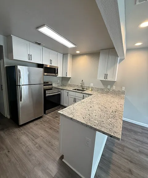 2730 Arcadia Dr #2 — Photo 4