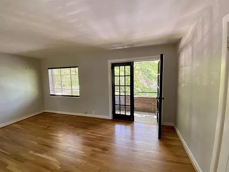 1392 Normandy Dr NE #4 — Photo 20