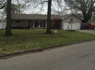 925 E 3rd St, Cherryvale, KS 67335