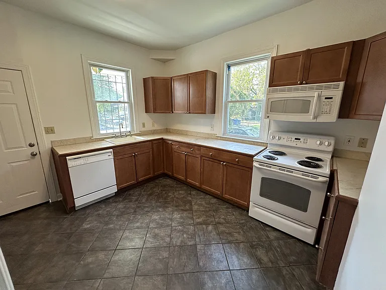 901 Alabama Ave SE — Photo 21