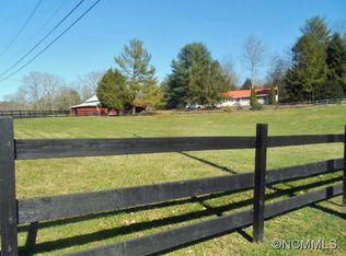 12 Laurel Ridge Dr, Mills River, NC 28759