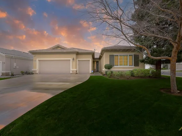 5703 Park Place Dr, Bakersfield, CA 93306