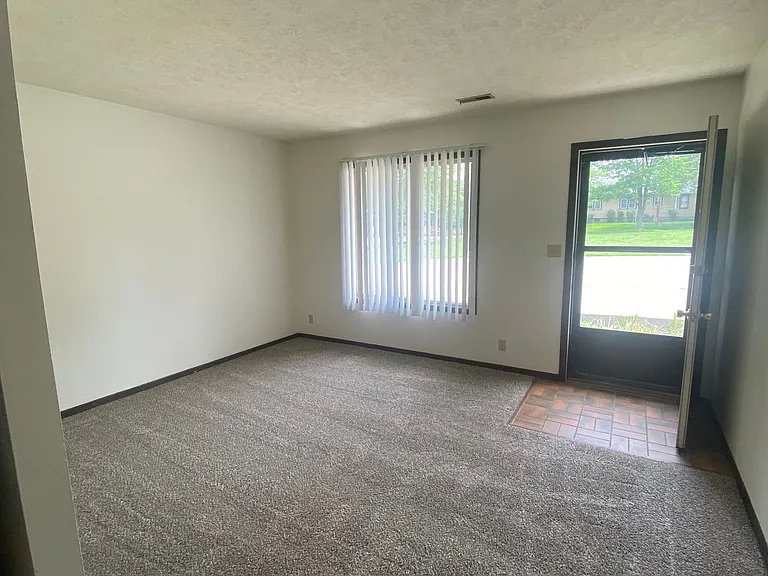 5225 Cleveland Ave — Photo 3