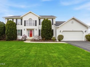 674 Harrison Rd, Perrysburg, OH 43551