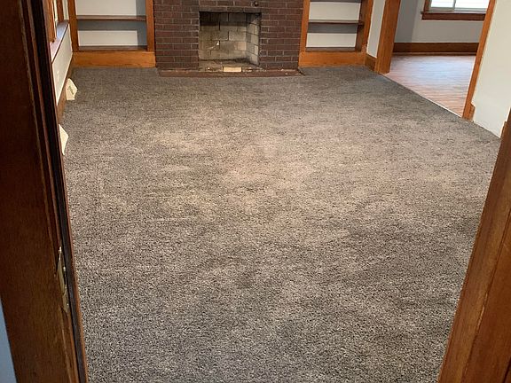 4th image of 804 Benton Ave #1