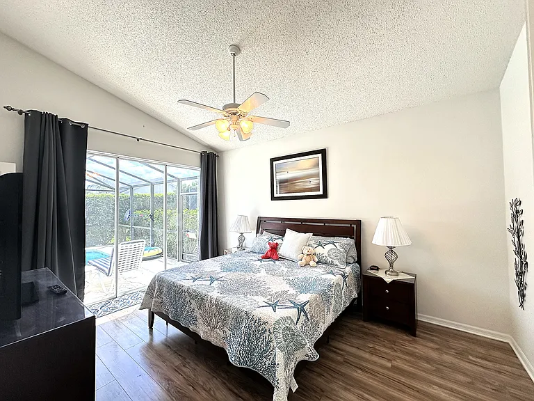 16724 Rolling Green Dr — Photo 21