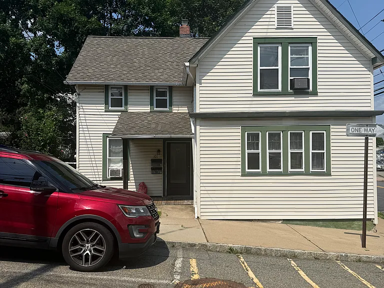 101 Birch St #2 — Photo 26