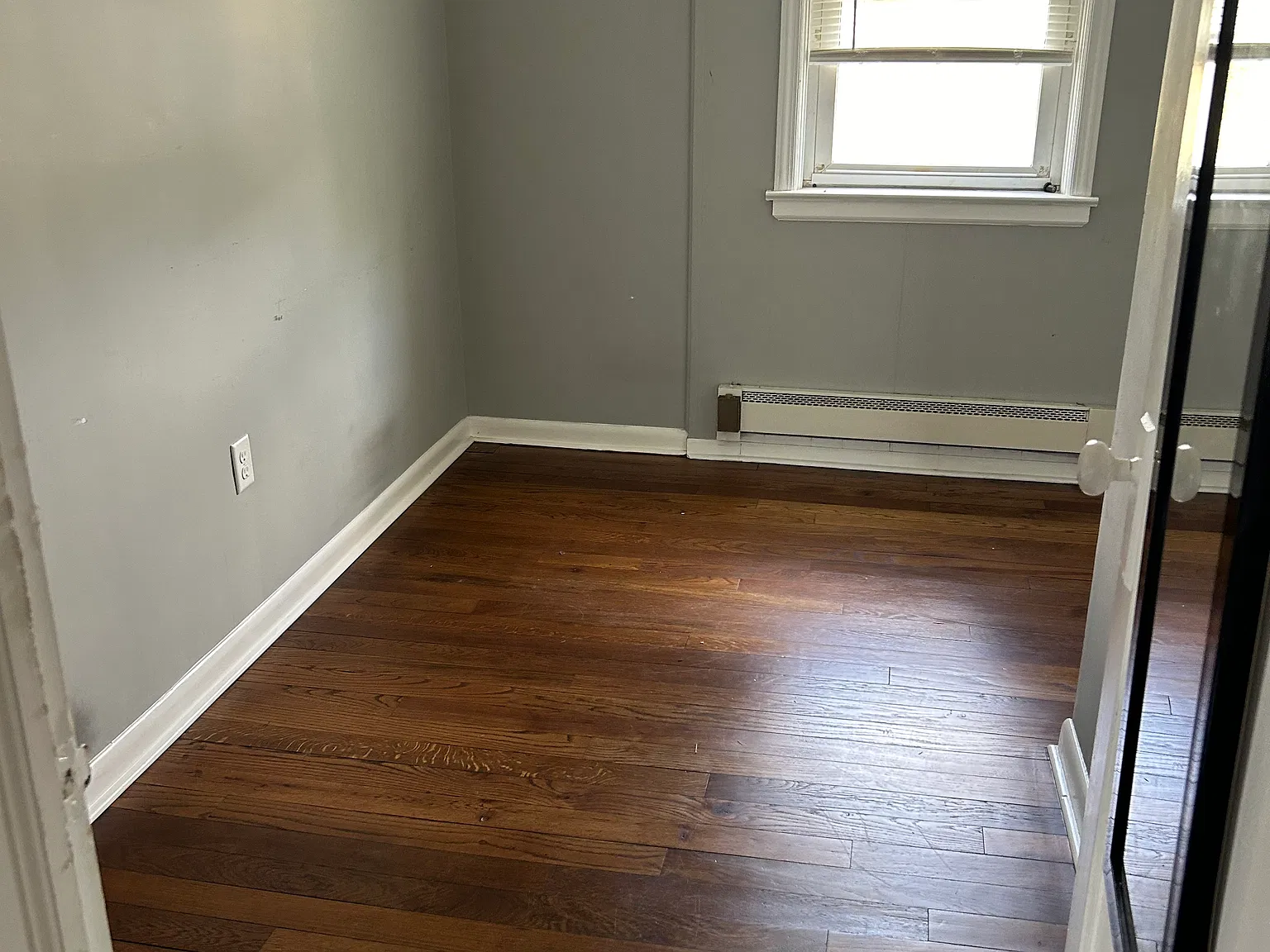 1504 Catalina Ave — Photo 4