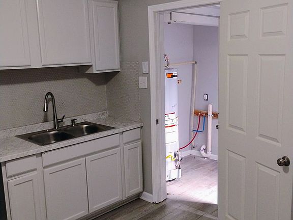 3rd image of 2308 Loreco St #2308