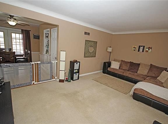 3rd image of 9430 Koerber Ln