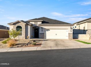 2945 Saint Charles Ave, Las Cruces, NM 88012