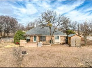 7971 Nine Mile Bridge Rd, Fort Worth, TX 76135