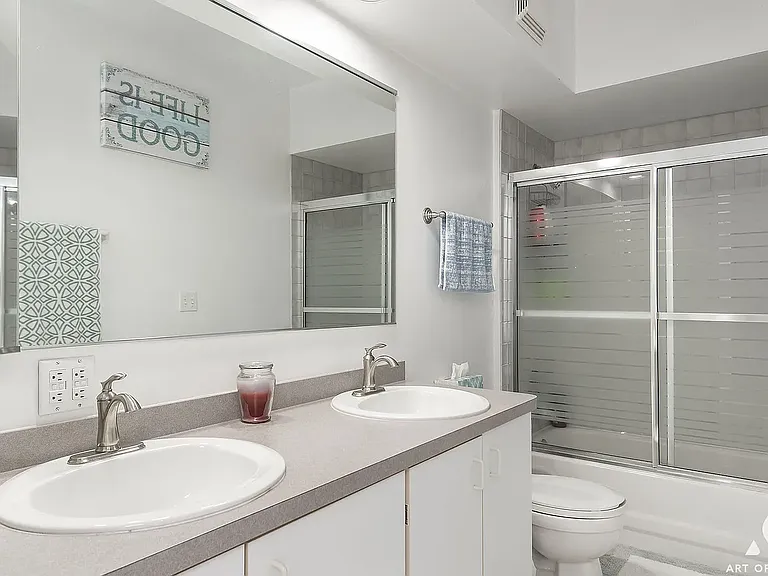 1201 W Diversey Pkwy #3A — Photo 27