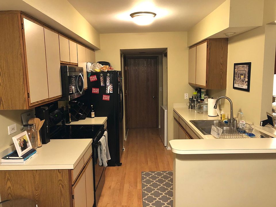 1st image of 1143 N Knollwood Dr