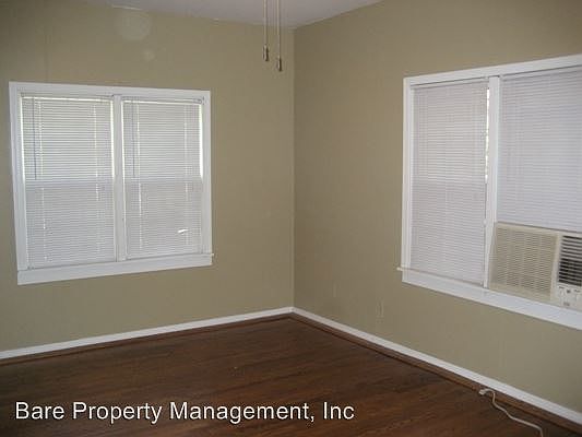 2nd image of 760 Jenkins Ave APT 1