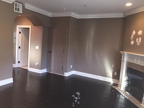 3rd image of 4325 Stern Ave APT 5