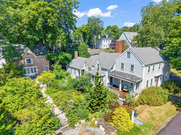 62 Pleasant Street, Wiscasset, ME 04578