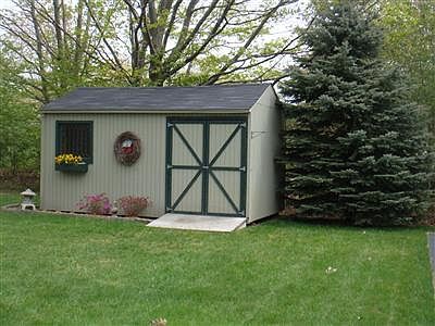 3rd image of 2506 N Lakeshore Dr