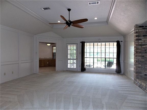 2nd image of 4301 Willow Bend Dr